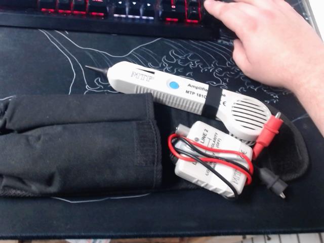 Portable cable detector / amplifier