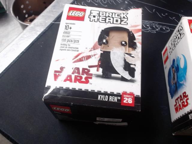 Lego box brickheads