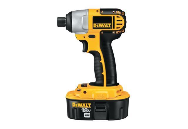 Impact dewalt avec chargeur et batterie