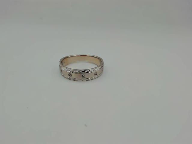 BAGUE AVEC DIAM EN OR 14KT