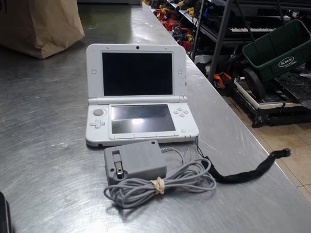 3ds xl + chrg sans stylet