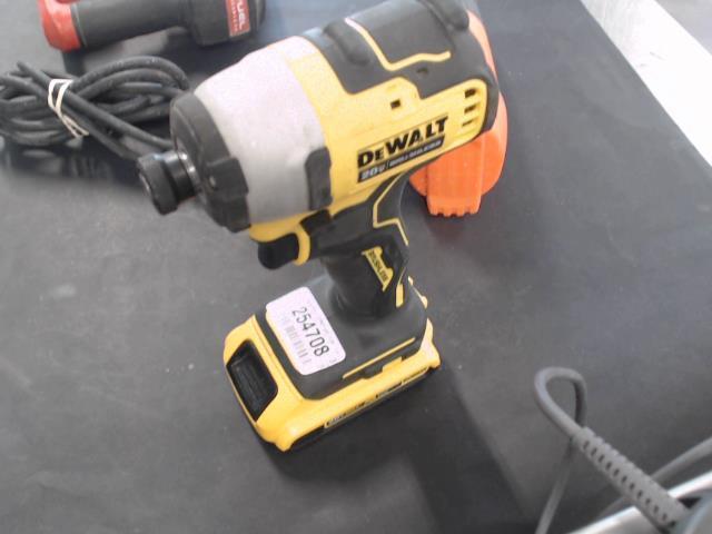 Cordless impact driver no bat