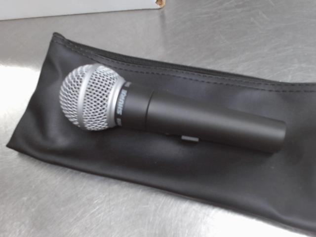 Micro shure sm58