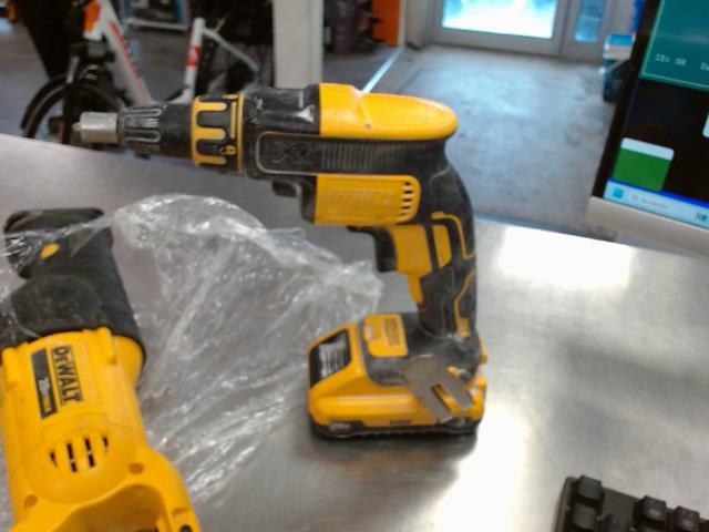 Screwgun dewalt+batt 3ah