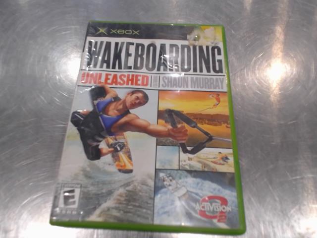 Wakeboaeding