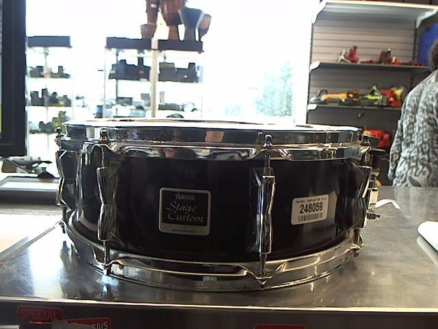 Yamaha stage custom snare no stand