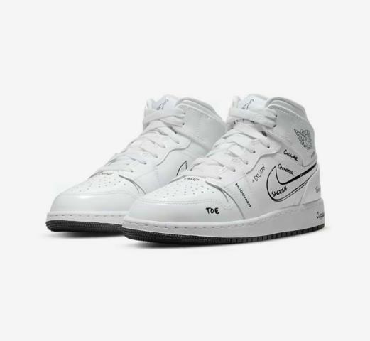 Jordan 1 mid scematic size 7y no box