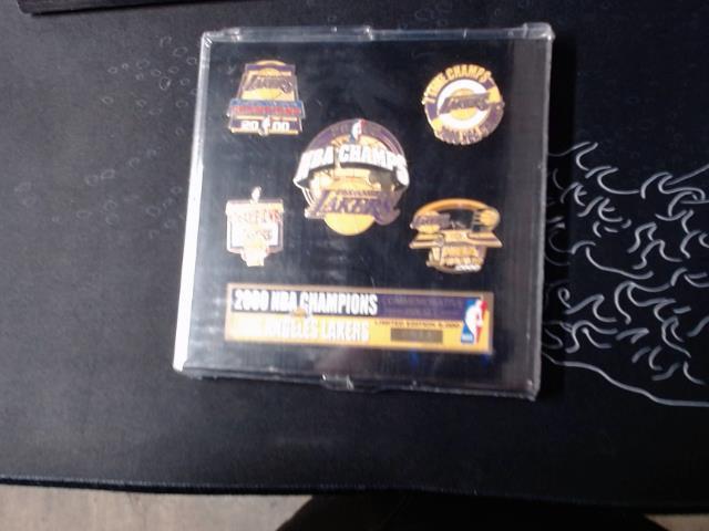 2000 champions lakers rare pin set