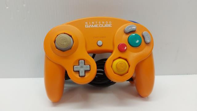 Manette orange game cube