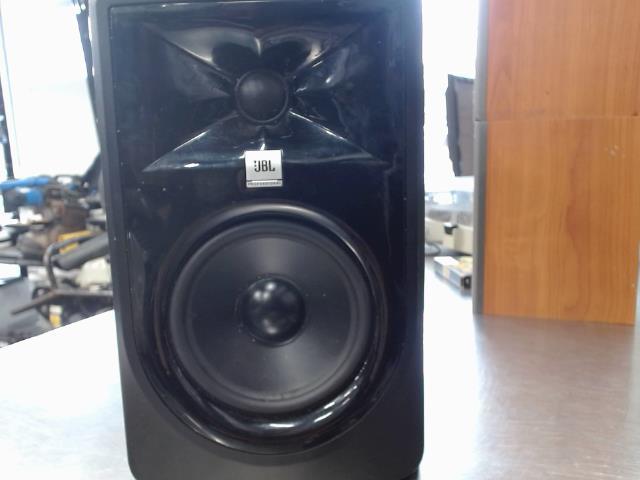 Speaker jbl 305p