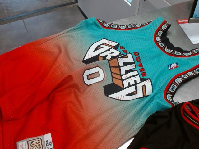 Jersey mike bibby vancouver grizzlies