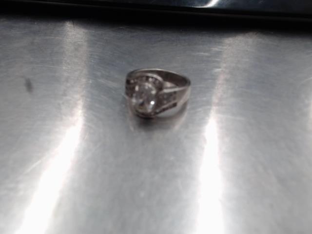 Silver ring stone