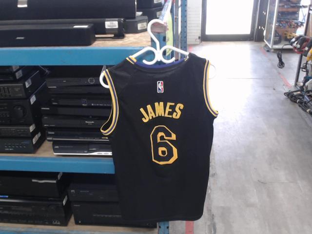 Jersey l.james