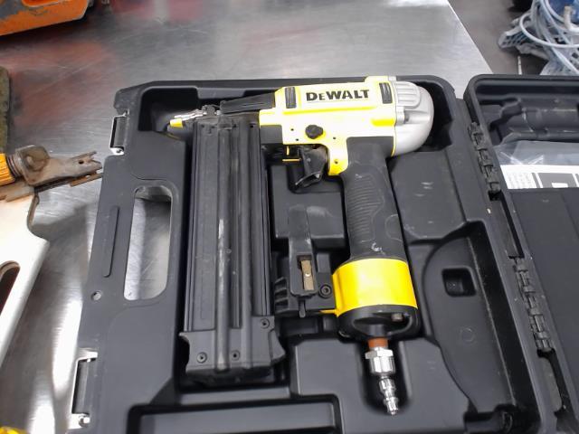 Brad nailer 18ga dans case