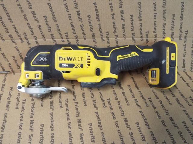 Cordless oscillating multi-tool