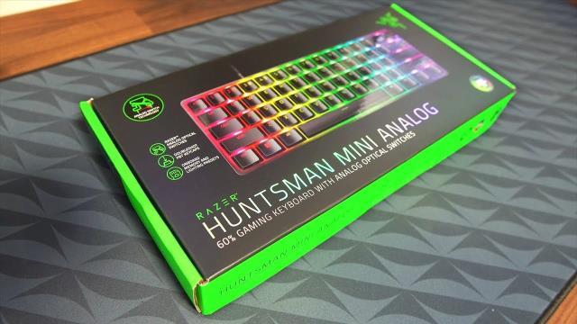 Razer huntsman mini in the box