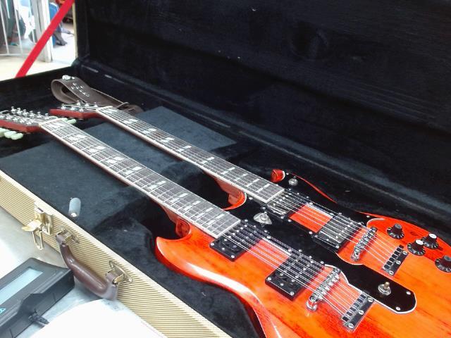 Double neck electric gibson