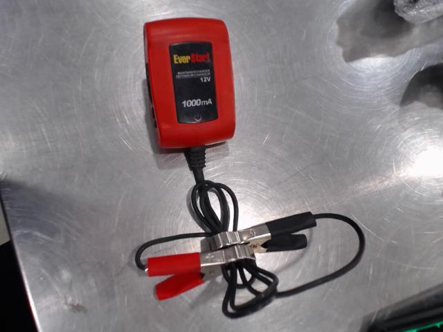 Defenseur / chargeur 12v 1000ma