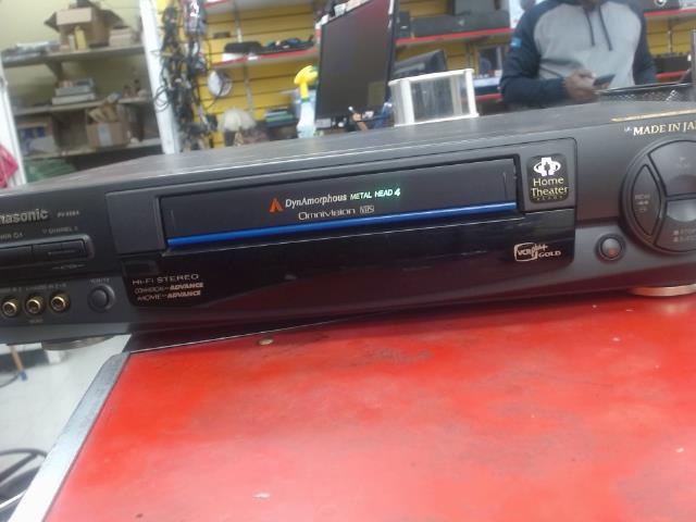 Video cassette recorder