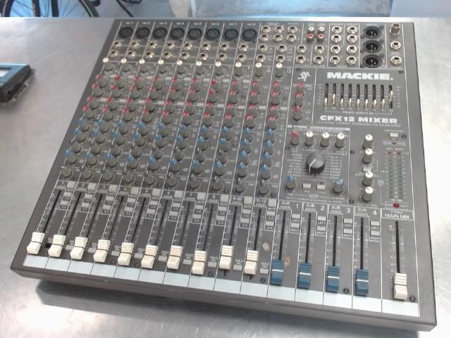 Mixer mackie cfx12 no wire