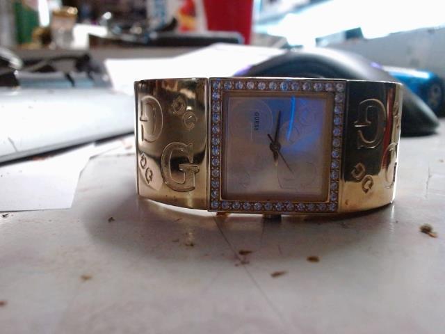 Montre femme bracelet semi solide