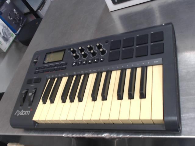 Keyboard pour musique+power supp