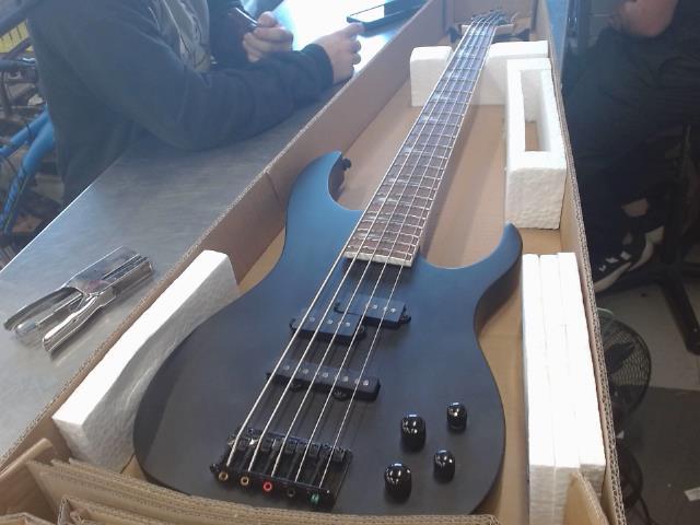 Bass electrique ibanez neuf