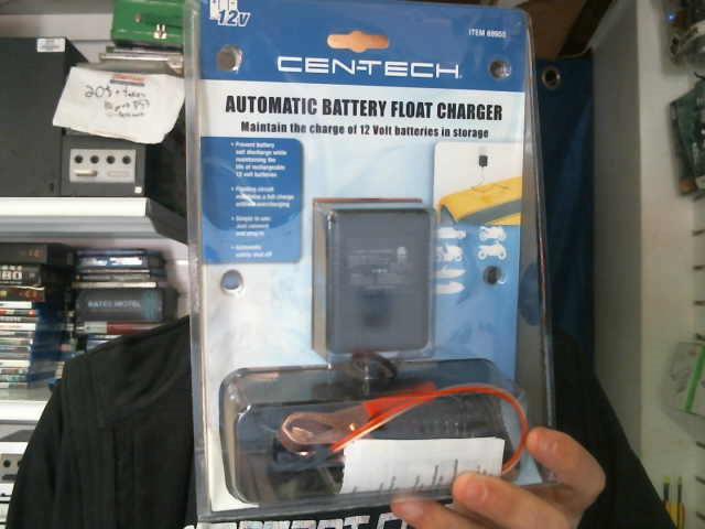 Automatic battery float charger