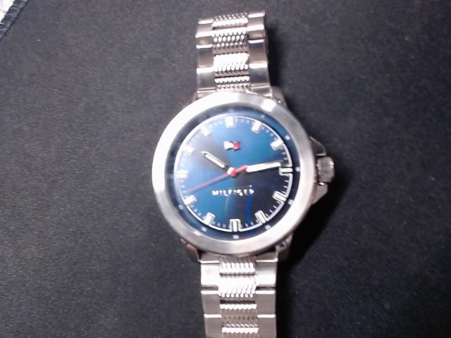 Montre hilfiger stainless