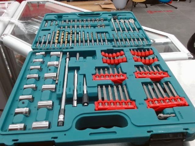 Makita impact driver 124pcs et acc