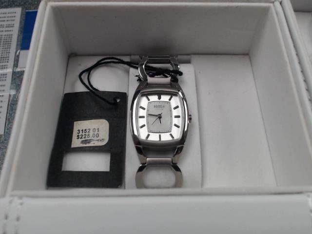 Montre femme+box