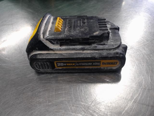 Dewalt battery 20v 1.5ah  red gunk