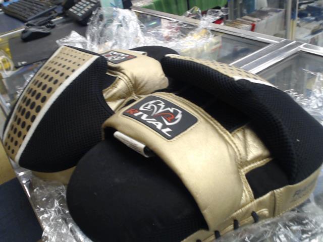 Gang de pratique de boxe gold