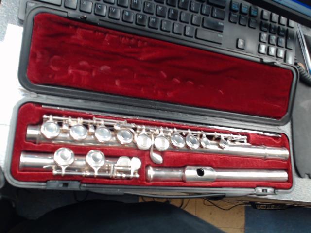 Flutte yamaha made in japa aavec etui