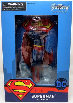 Superman ascendant action figure + box