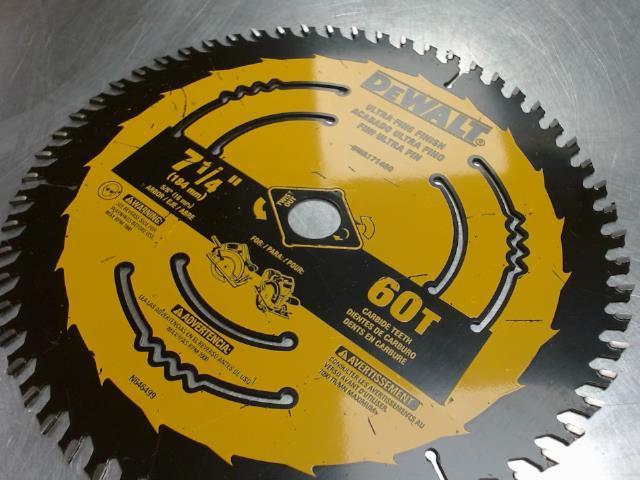 Blade dewalt 7 1/4 new