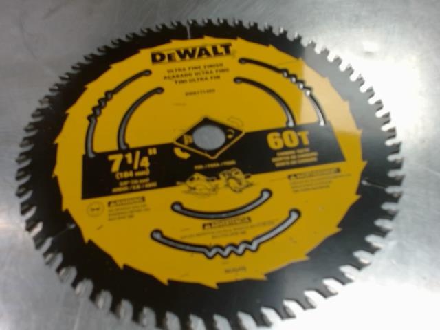 Blade dewalt 7 1/4 new