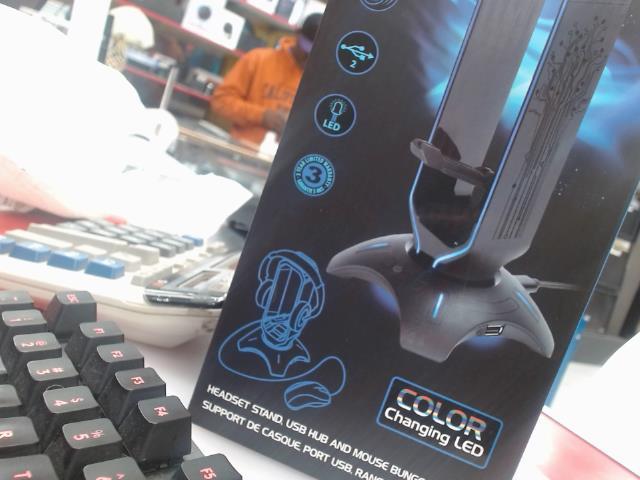 Stand de micro usb