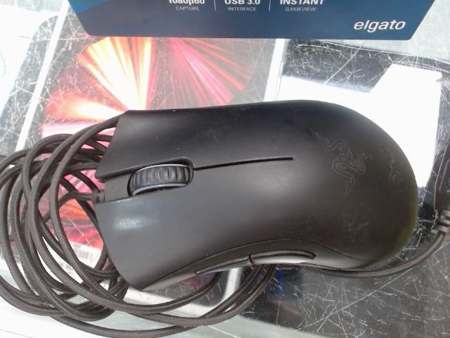 Souris gamer razer