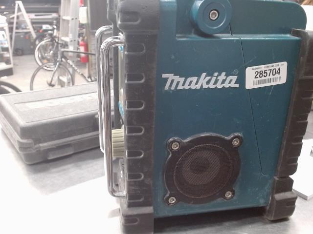 Radio makita bmr100