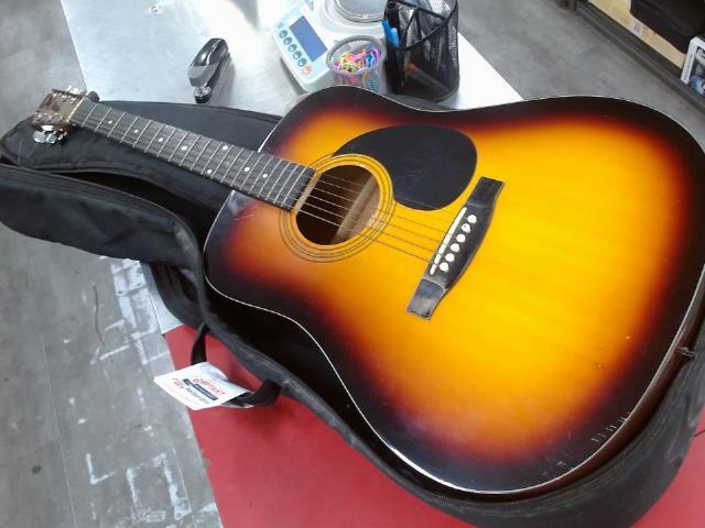 Guitare acoustisque +case