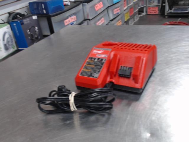 Chargeur 18v/12v