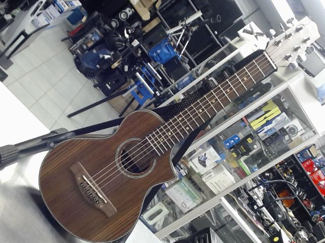 Guitar acoustisque pour enfant