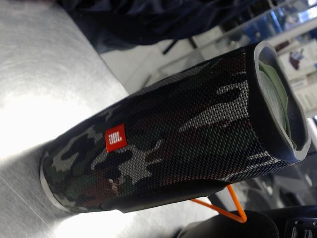 Jbl charge 4 army