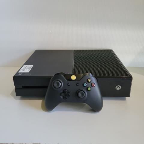 Xbox one 1st gen + manette achet ici