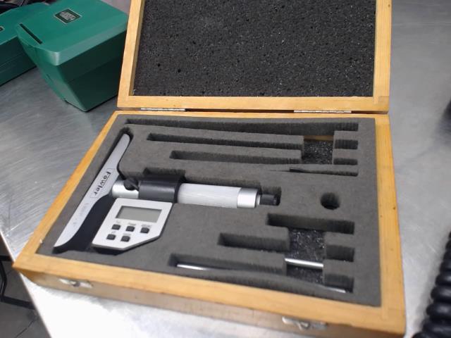 Micrometer fowler 0-300mm dans case