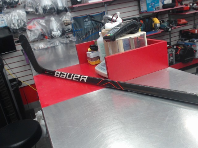 Baton hockey bauer vapor droitier