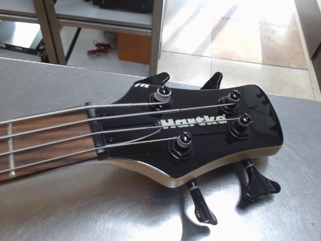 Guit bass noir