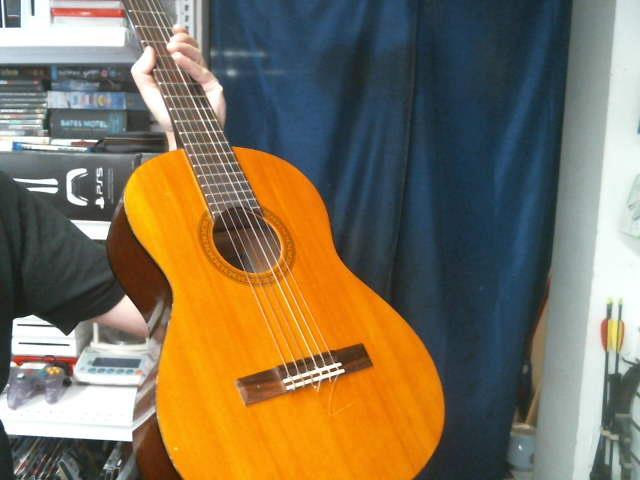 Guitar classique yamaha