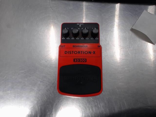 Pedale distortion behringer xd300